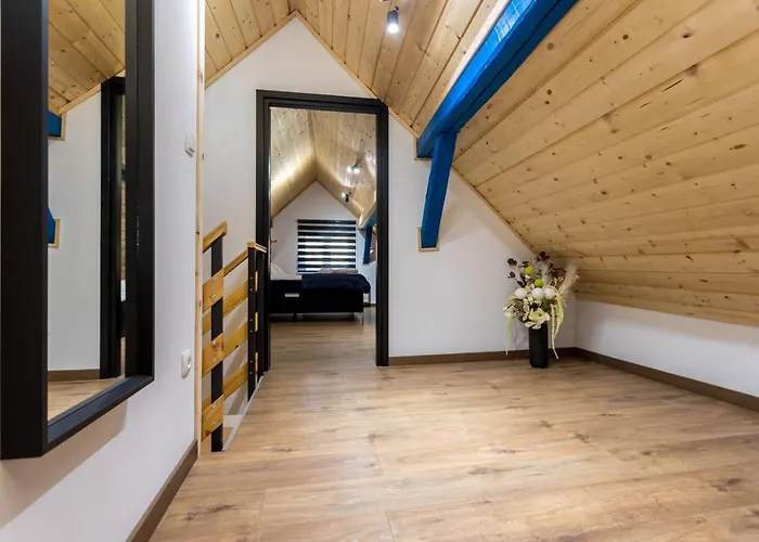 別荘 House Veles ヴルボヴスコ