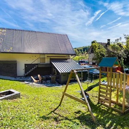 Semesterbostad House Veles Vrbovsko