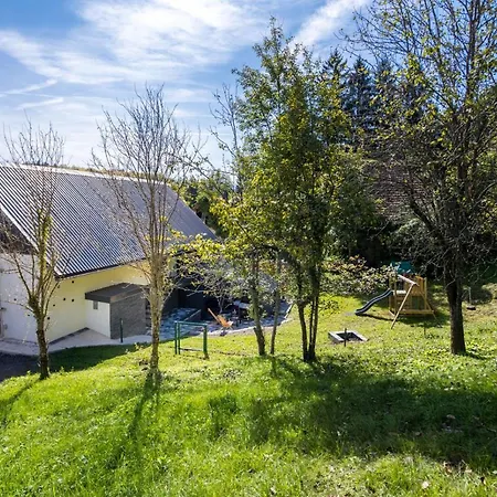 House Veles Semesterbostad