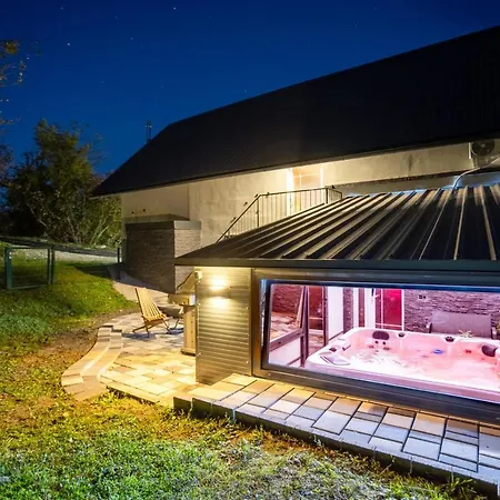 House Veles Semesterbostad